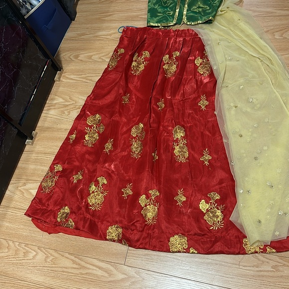 Lehenga Xxs - Picture 3 of 3